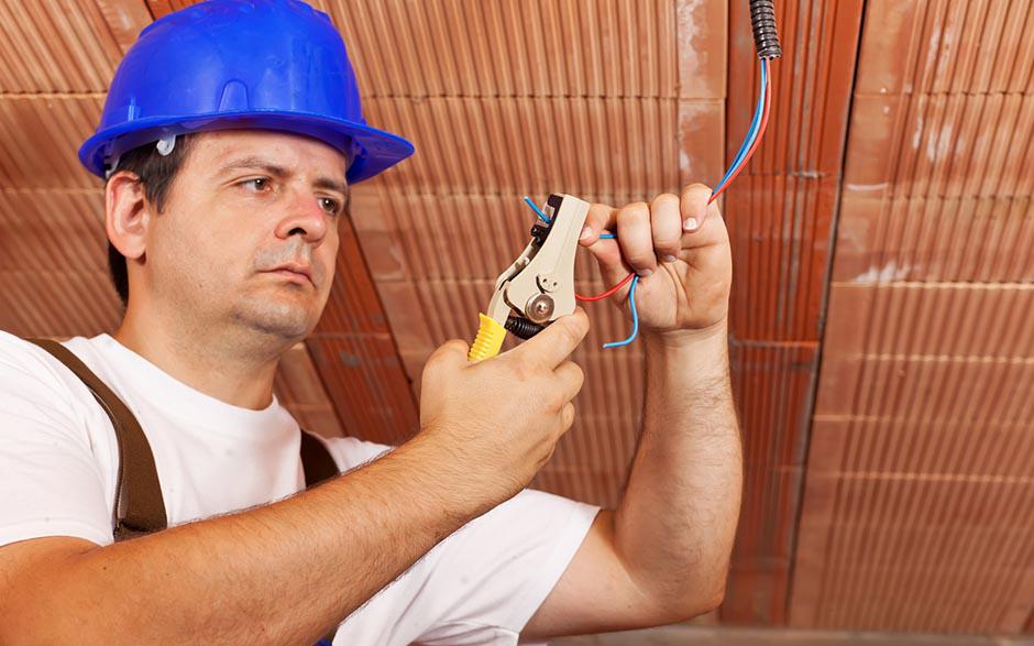 recherche travail électricien bâtiment Montataire